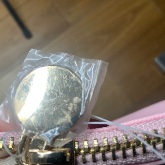 NWT Pink Pouch with Heart Patch - Picture 4 of 6